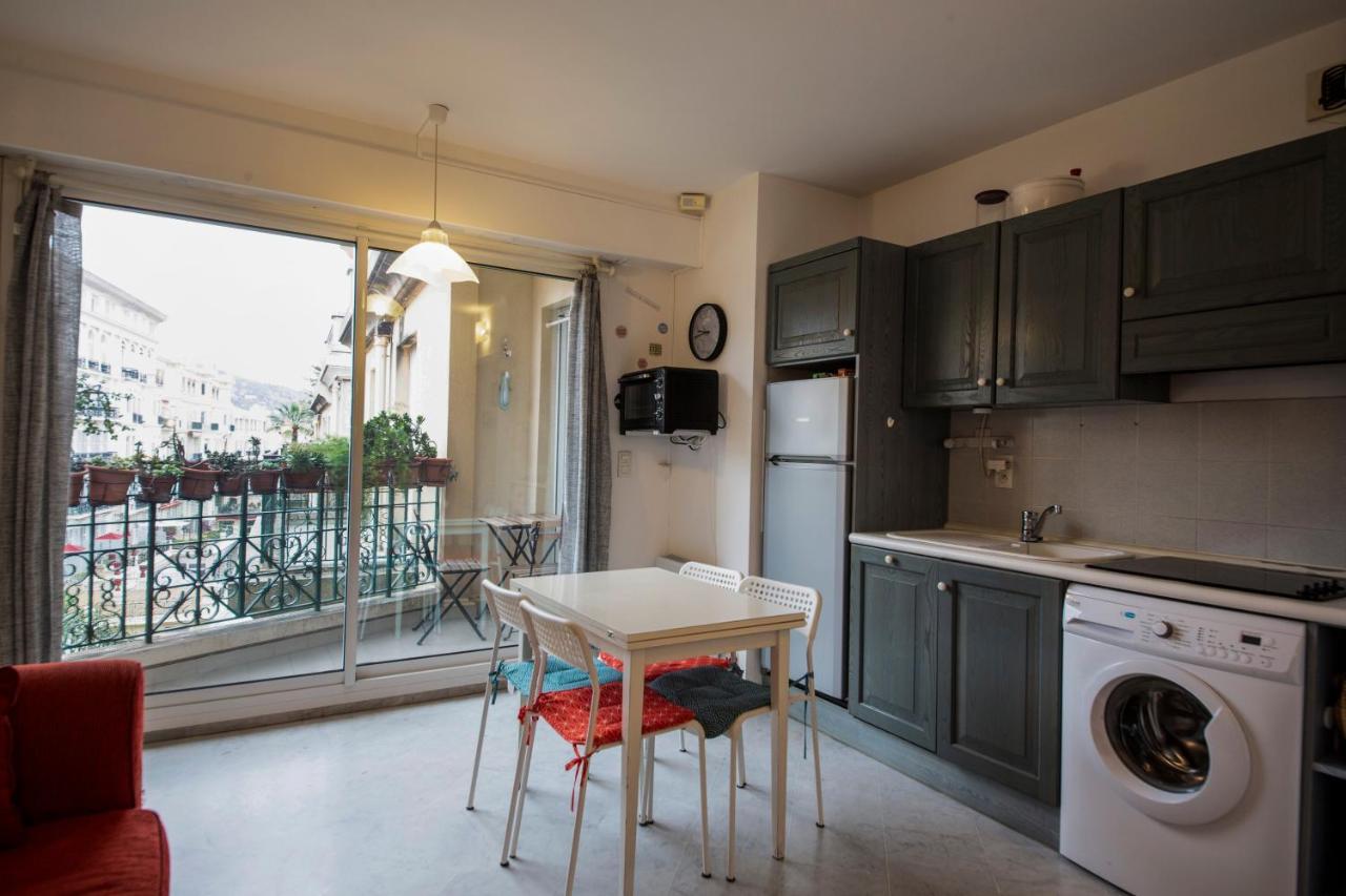 Victoria Appartement Menton Bagian luar foto