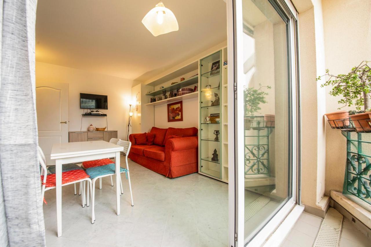 Victoria Appartement Menton Bagian luar foto